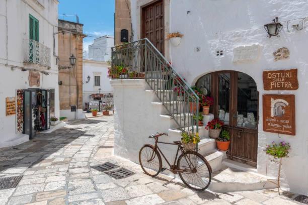 Dimora Antonella - Ostuni 4 Seasons - Splendid Villa Depandance With Private Swimming Pool Exterior photo